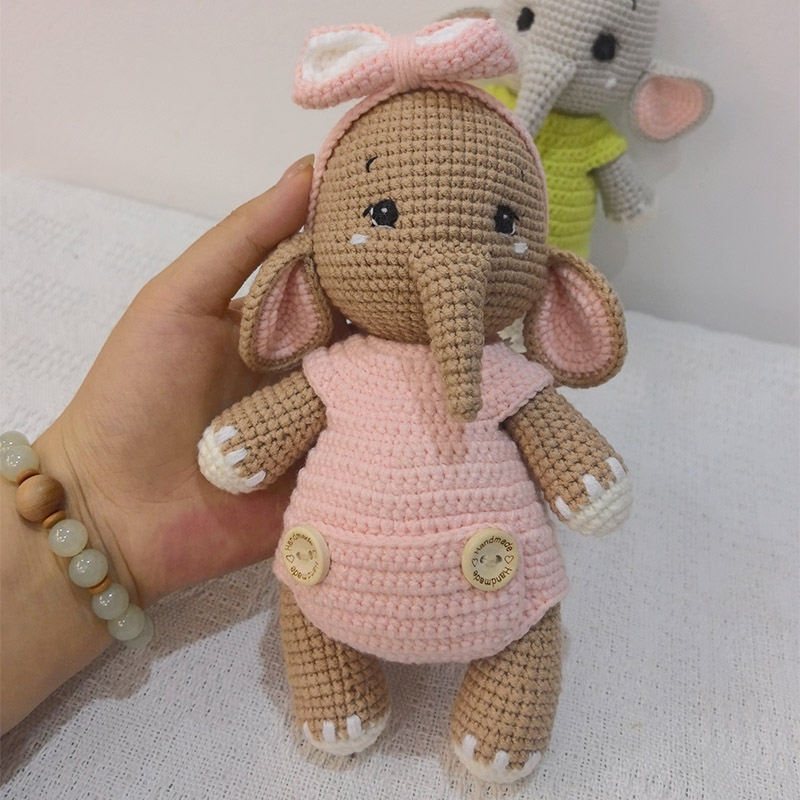 ألعاب قطيفة للزوجين على شكل في - مراجعة Baby Nursery Elephant وسعره